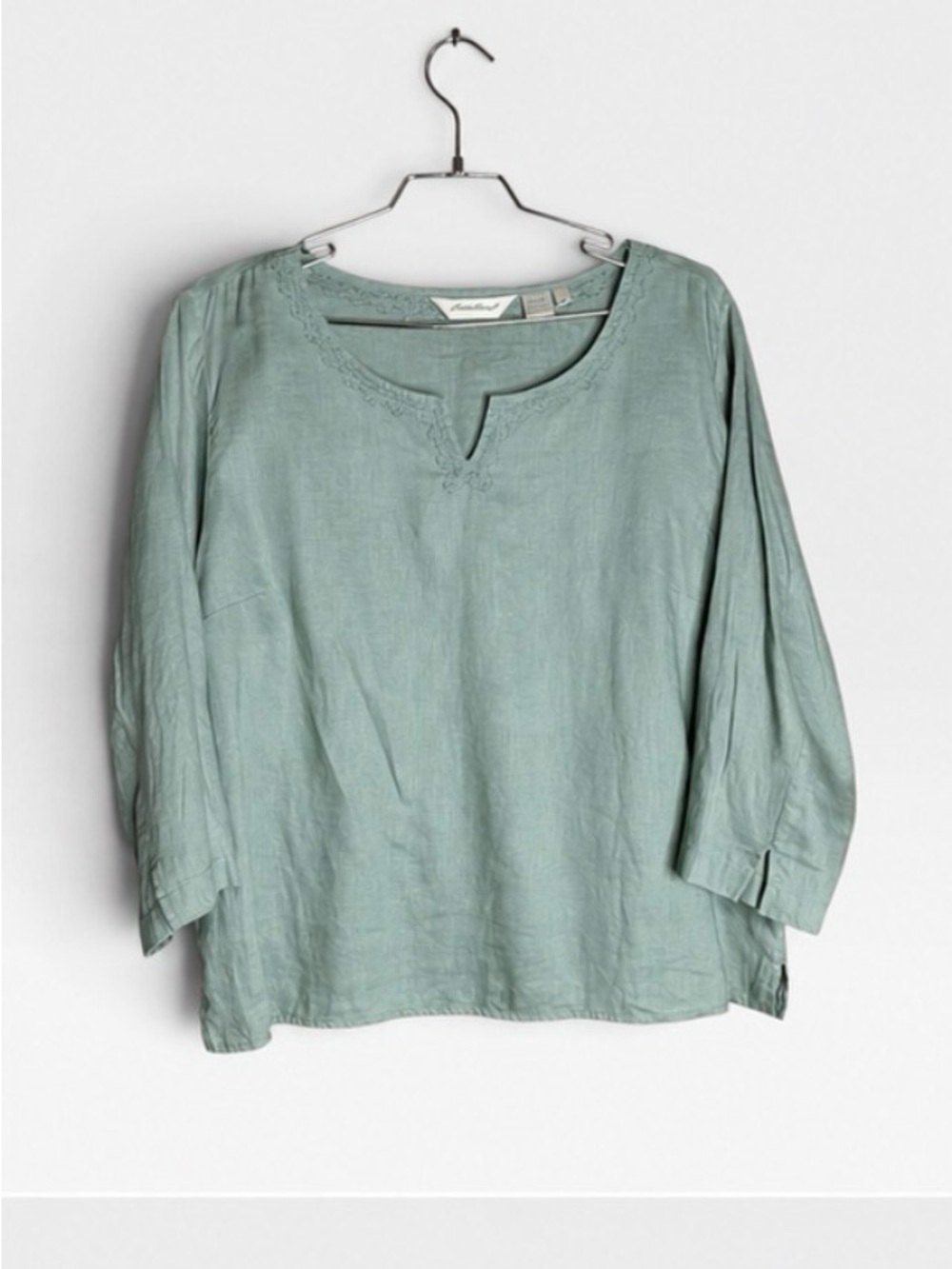 Eddie Bauer XL 100% Linen Sage Green Embroidered Tunic Blouse